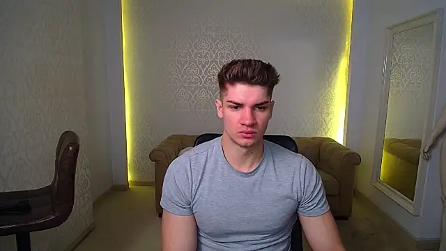 MaxKaiden online show from 02/05/26, 05:45