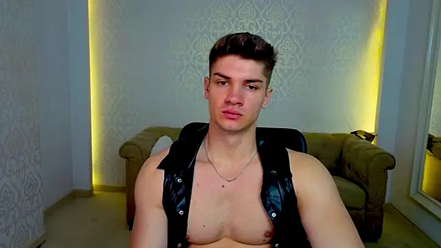 Snapshot of MaxKaiden chatting on 05/13/26, 05:38 MaxKaiden online show from 05/13/26, 05:38