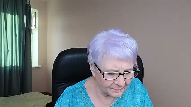 Sandra Snowflake online show from 03/19/25, 04:03