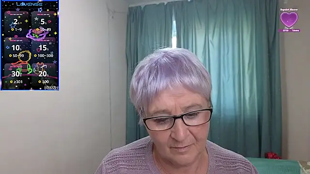 Sandra Snowflake online show from 09/30/25, 12:21