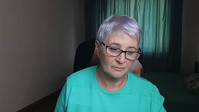 Sandra Snowflake online show from 10/21/25, 12:06