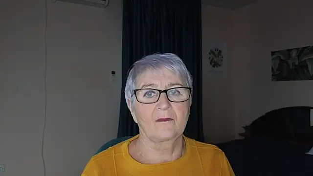 Sandra Snowflake online show from 11/21/25, 12:04