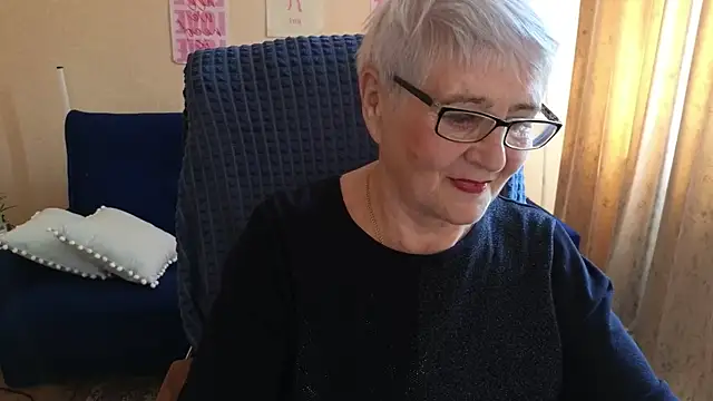 Snapshot of Sandra_Snowflake chatting on 06/01/26, 11:56 Sandra Snowflake online show from 06/01/26, 11:56