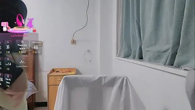 Snapshot of Lucy-xixi chatting on 02/26/26, 05:06 Lucy-xixi online show from 02/26/26, 05:06