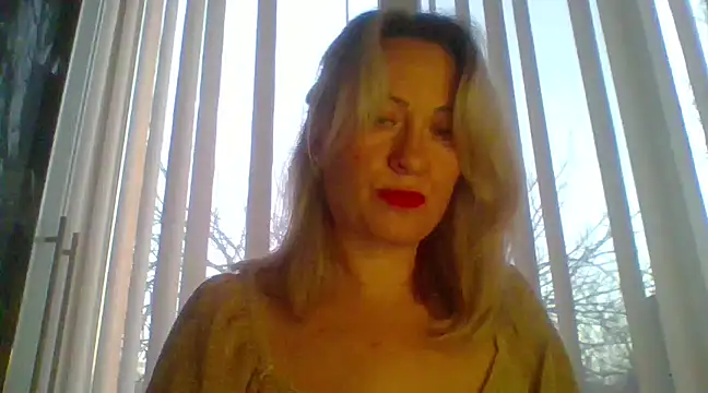 Snapshot of Mary888x chatting on 03/08/25, 03:56 Mary888x online show from 03/08/25, 03:56