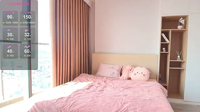 minamoons online show from 04/07/26, 01:39