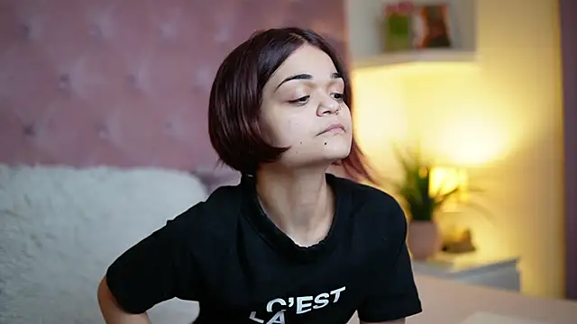 MaiaMini online show from 10/27/25, 10:03