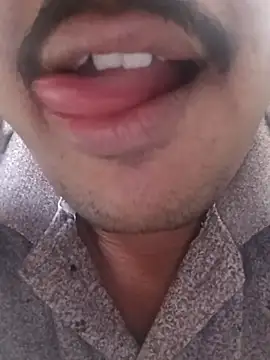 Snapshot of robis12314 chatting on 03/05/25, 07:49 robis12314 online show from 03/05/25, 07:49