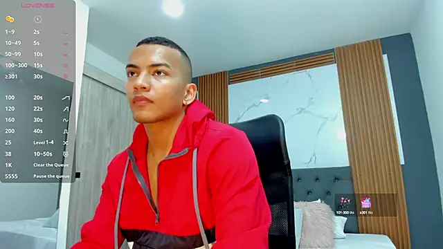 Rafa2004Cruz online show from 03/13/25, 11:51