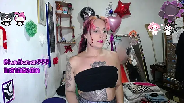 Snapshot of purplekattlyn chatting on 02/22/25, 06:30 purplekattlyn online show from 02/22/25, 06:30