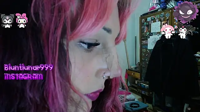 Snapshot of purplekattlyn chatting on 02/27/25, 06:09 purplekattlyn online show from 02/27/25, 06:09