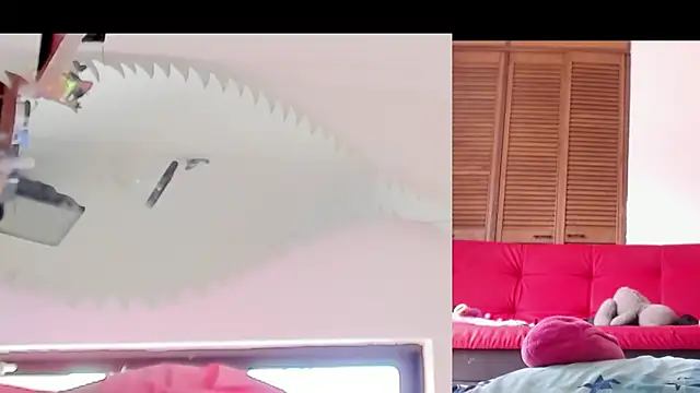 afroditacute15 online show from 10/26/25, 04:13