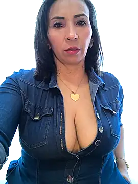 Mrsvictoriaaa online show from 10/01/25, 07:31