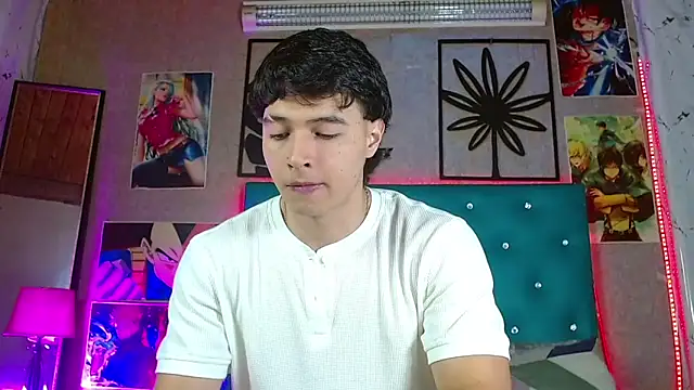 LiamAndrewzz online show from 04/30/26, 03:35