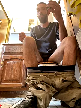 QueenM3 online show from 09/25/25, 06:11