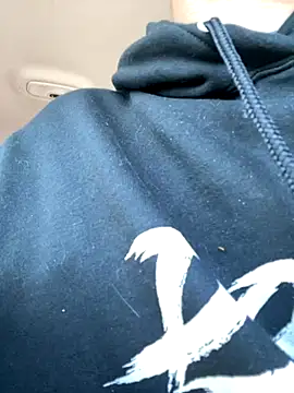 QueenM3 online show from 09/26/25, 03:27