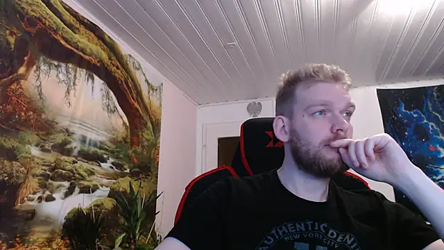 Snapshot of Justforfunc123 chatting on 10/31/25, 03:07 Justforfunc123 online show from 10/31/25, 03:07