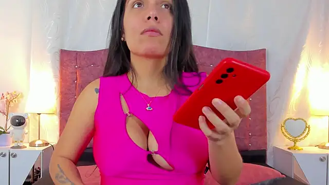 ValentinaGuerra online show from 10/02/25, 02:07