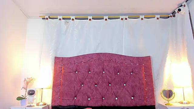 ValentinaGuerra online show from 10/05/25, 01:37