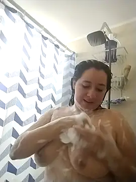 Snapshot of sweetie__annieee chatting on 09/10/25, 04:23 sweetie  annieee online show from 09/10/25, 04:23