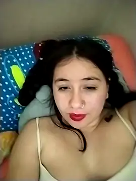 Snapshot of sweetie__annieee chatting on 10/16/25, 05:30 sweetie  annieee online show from 10/16/25, 05:30