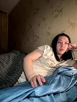 Naughtbaby 2025 online show from 11/02/25, 03:20