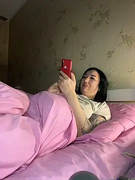 Naughtbaby 2025 online show from 02/17/26, 12:18