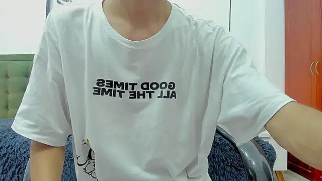 Johann sex online show from 11/21/25, 04:27