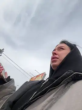 AlishaPrettyBlade online show from 04/10/26, 07:02