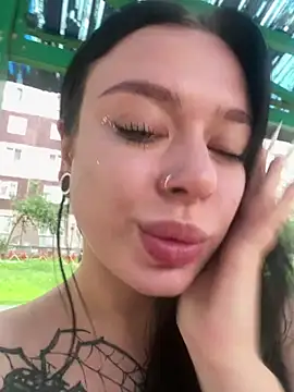 AlishaPrettyBlade online show from 07/06/26, 02:30