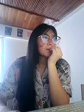 Arielle lov online show from 10/26/25, 04:35