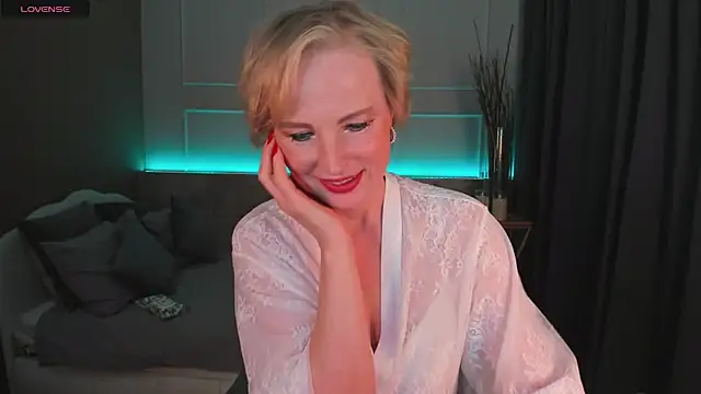 Sandra Kind online show from 02/25/25, 11:41