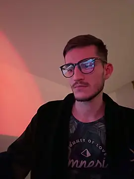 Snapshot of yoyoboy988 chatting on 03/01/25, 09:26 yoyoboy988 online show from 03/01/25, 09:26