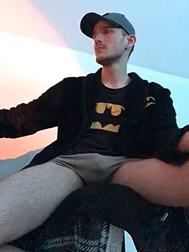 Snapshot of yoyoboy988 chatting on 03/05/25, 07:17 yoyoboy988 online show from 03/05/25, 07:17