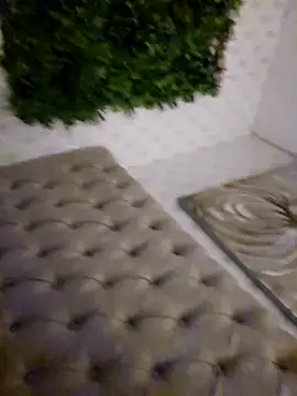 Snapshot of Louna45dv chatting on 02/19/25, 04:22 Louna45dv online show from 02/19/25, 04:22