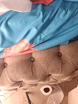 Snapshot of Louna45dv chatting on 02/24/25, 11:43 Louna45dv online show from 02/24/25, 11:43