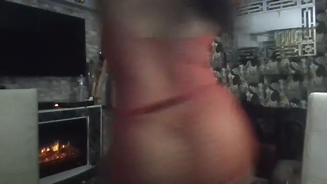 Snapshot of Louna45dv chatting on 09/20/25, 12:00 Louna45dv online show from 09/20/25, 12:00