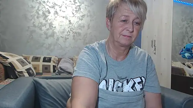 RosesandLillies online show from 02/18/26, 06:15