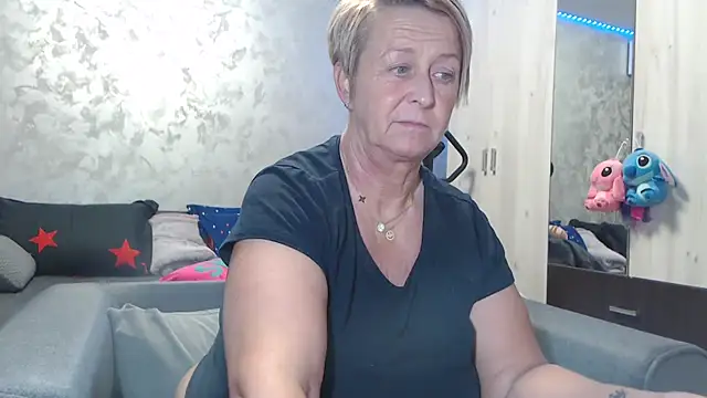 RosesandLillies online show from 03/15/26, 05:52