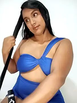 victoria roussee online show from 02/23/25, 05:56