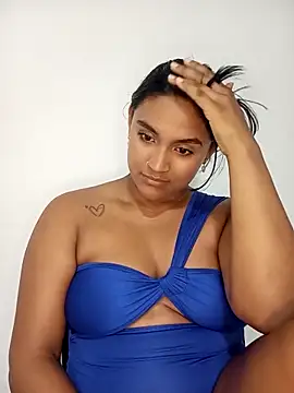 victoria roussee online show from 03/20/25, 09:26