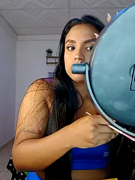 victoria roussee online show from 10/25/25, 12:13