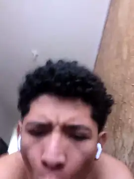 Magno 03 online show from 10/24/25, 04:03