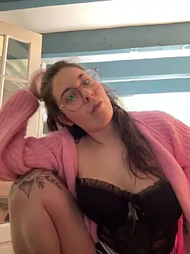 Snapshot of Rosiee69_ chatting on 03/02/25, 07:12 Rosiee69  online show from 03/02/25, 07:12