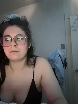 Snapshot of Rosiee69_ chatting on 03/06/25, 03:56 Rosiee69  online show from 03/06/25, 03:56