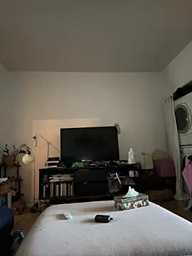 Snapshot of Rosiee69_ chatting on 03/18/25, 01:09 Rosiee69  online show from 03/18/25, 01:09