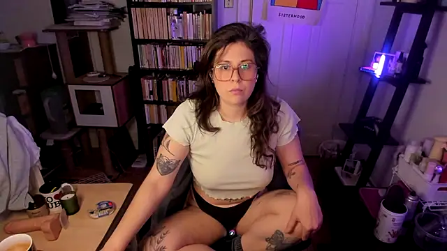 Snapshot of Rosiee69_ chatting on 01/13/26, 08:36 Rosiee69 online show from 01/13/26, 08:36