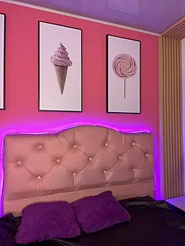 Emily-teen online show from 02/27/25, 04:32