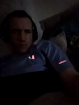 Snapshot of Nidge251 chatting on 10/20/25, 02:12 Nidge251 online show from 10/20/25, 02:12