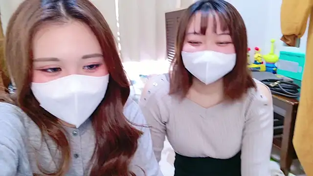 Snapshot of noa_chi chatting on 09/22/25, 04:47 noa chi online show from 09/22/25, 04:47